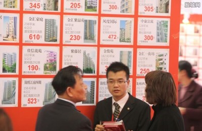 麥田房產(chǎn)中介跨界送快遞引爭議 物業(yè)服務(wù)新嘗試還是角色錯位？